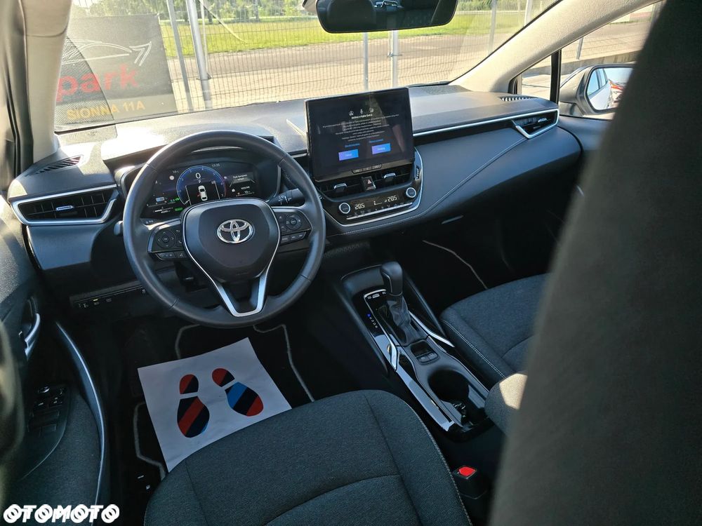 Toyota Corolla 1.8 Hybrid Comfort - 26
