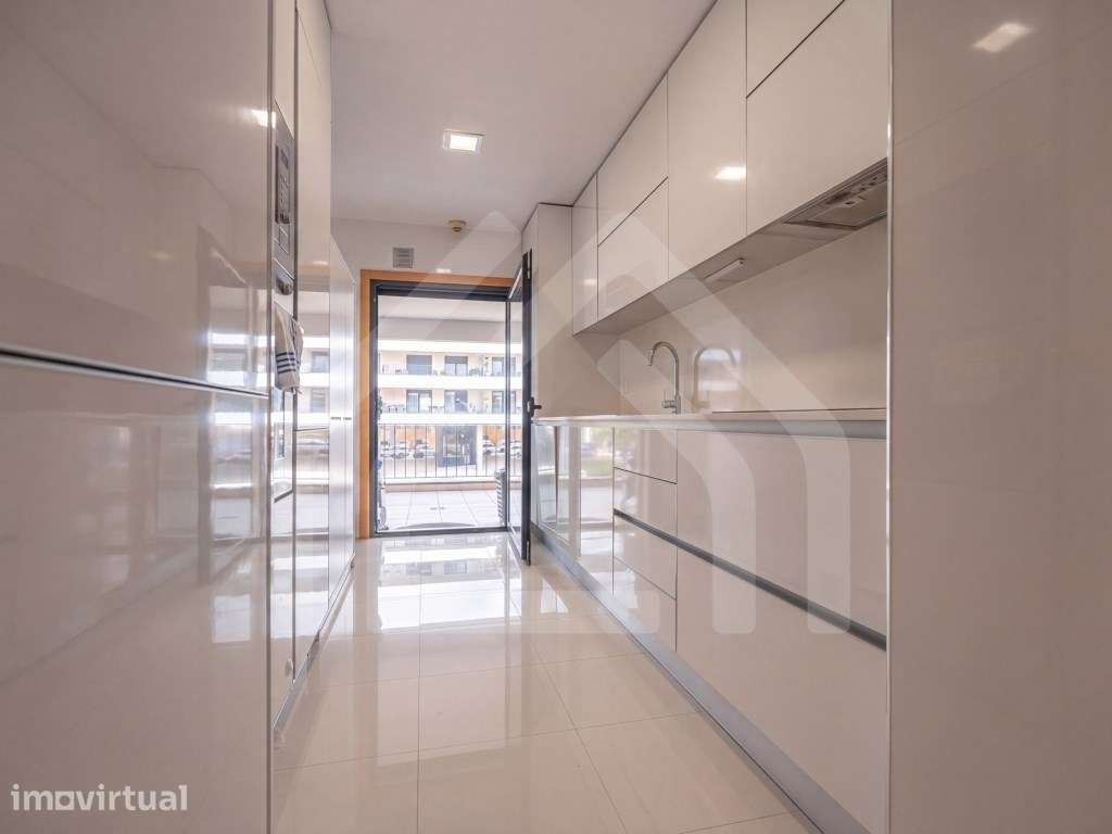 Apartamento T1 | Arrendamento | Quinta da Portela - Grande imagem: 3/24