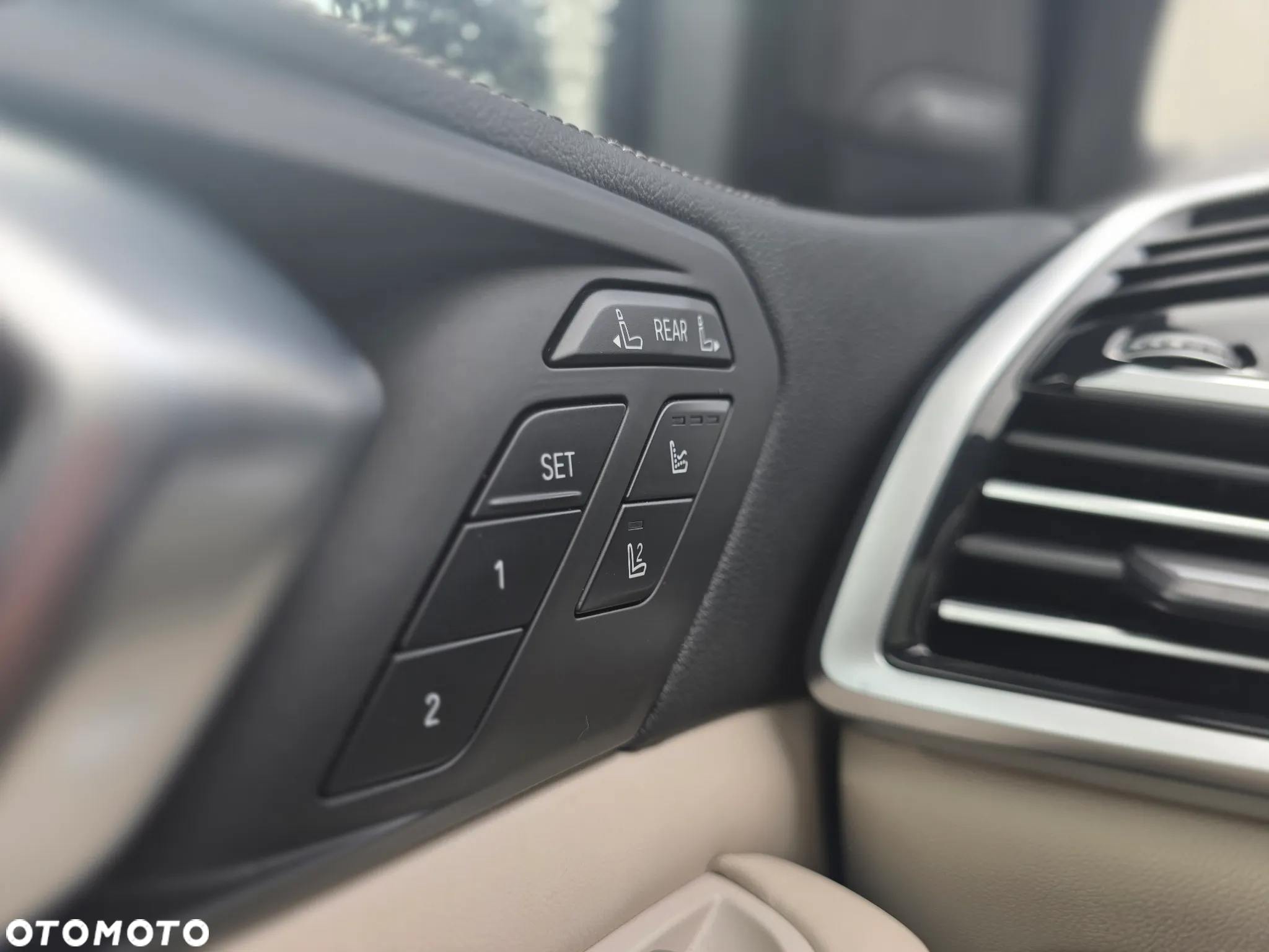 BMW X7 M50i sport - 36
