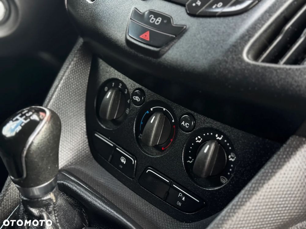 Ford Connect - 34