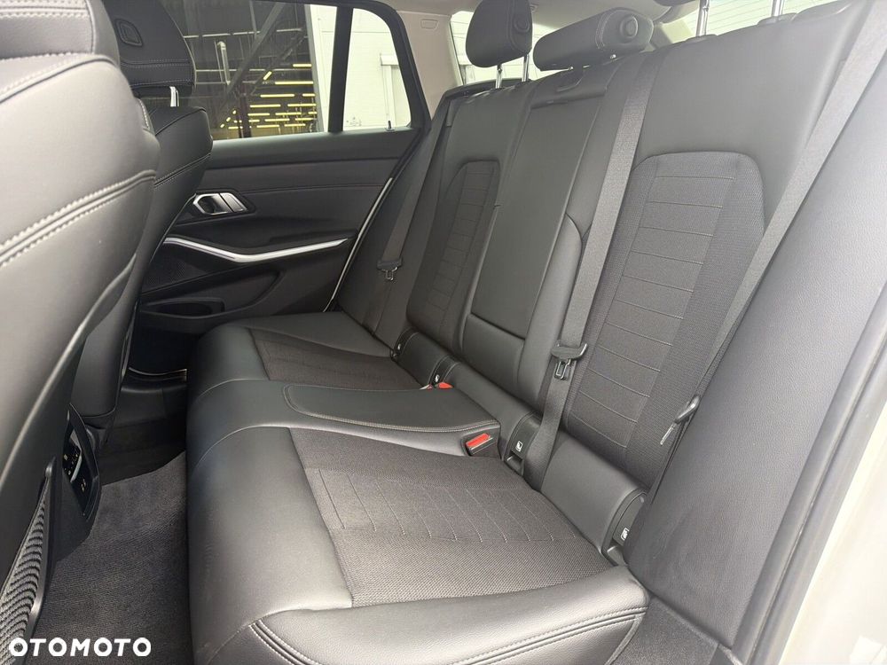 BMW Seria 3 - 14
