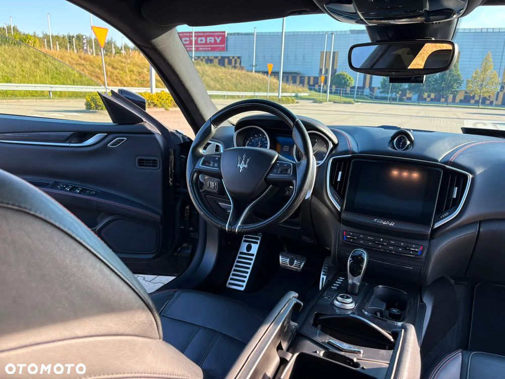 Maserati Ghibli Diesel Granlusso - 29