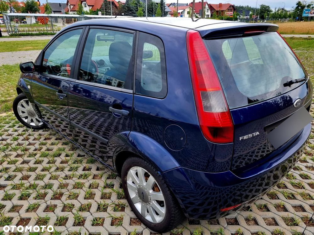 Ford Fiesta 1.6 Trend - 4
