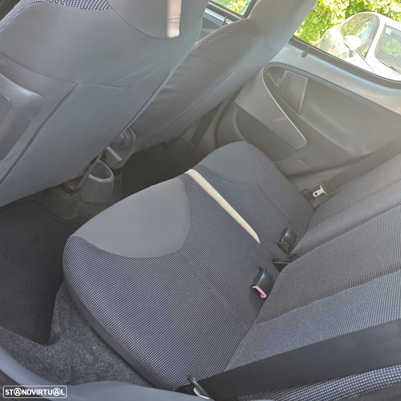 Peugeot 107 1.0 Trendy 2 Tronic - 22