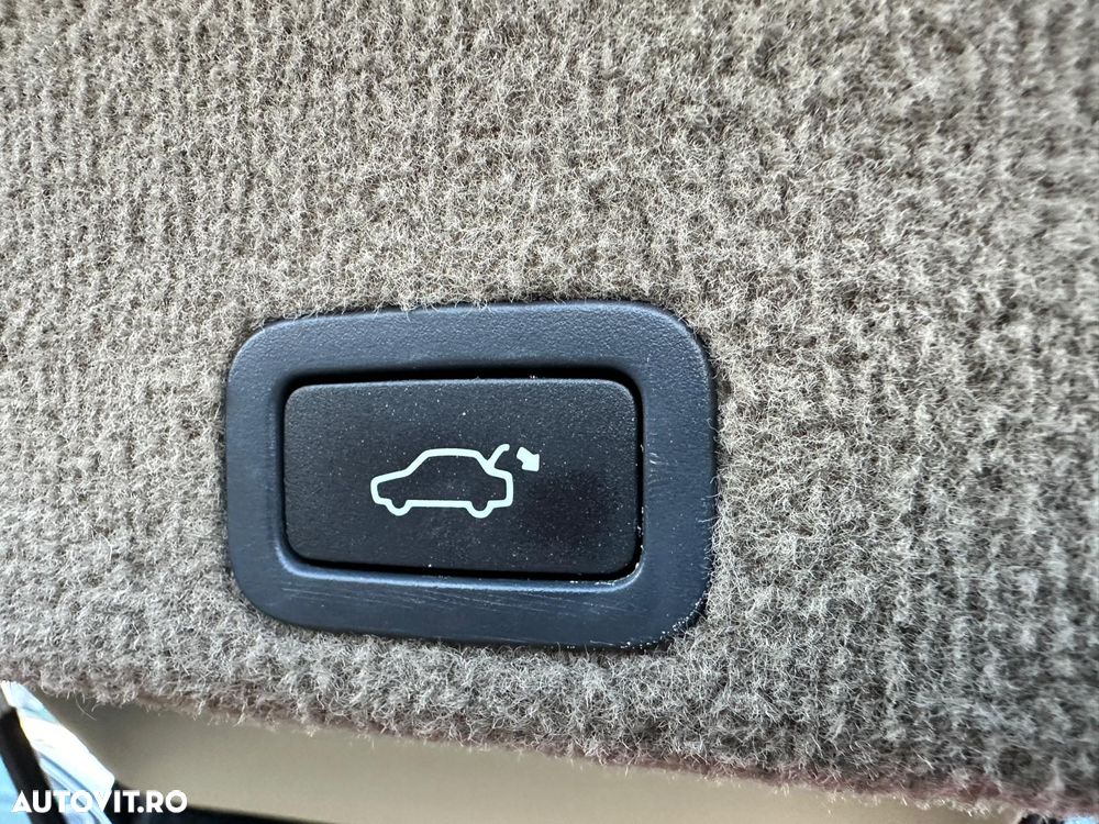 Volvo XC 60 D5 AWD Aut. Summum - 19