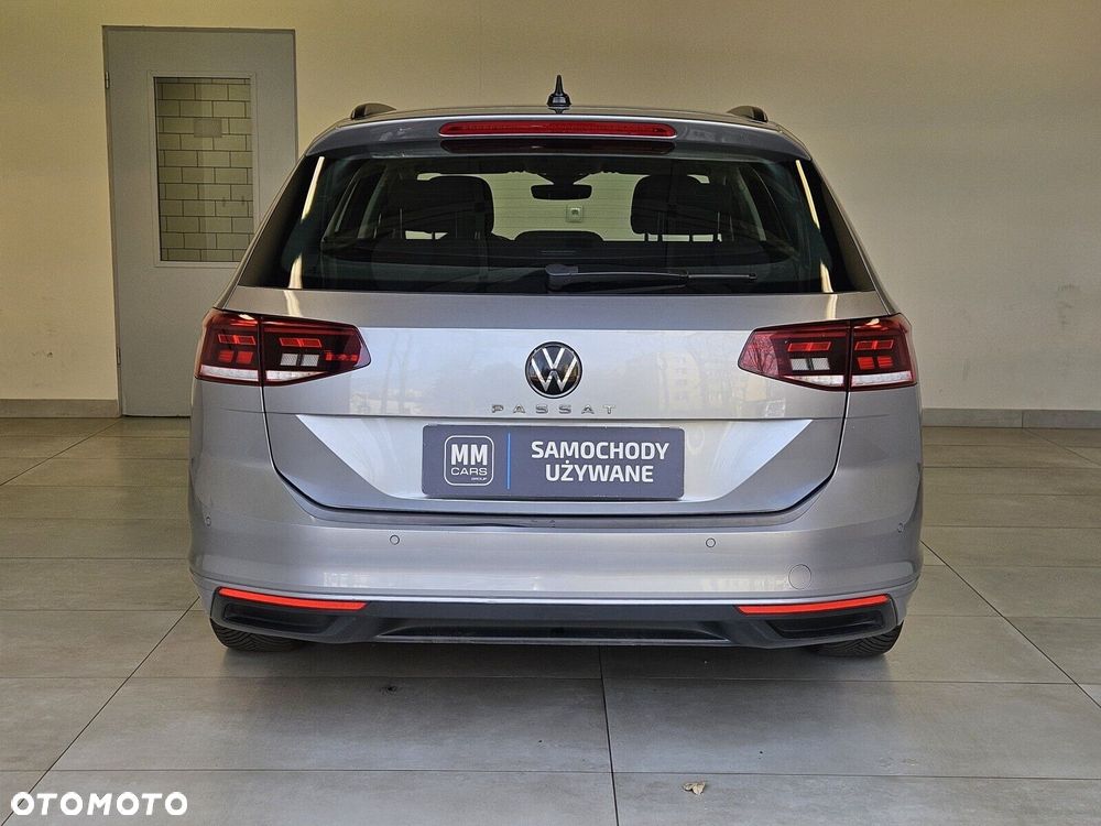 Volkswagen Passat - 5