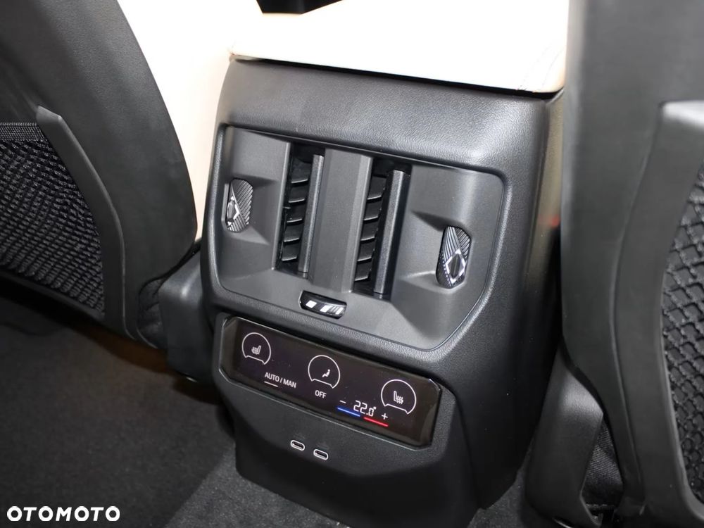 BMW X3 xDrive20 mHEV - 13