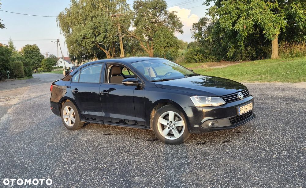 Volkswagen Jetta 1.2 TSI Comfortline - 6