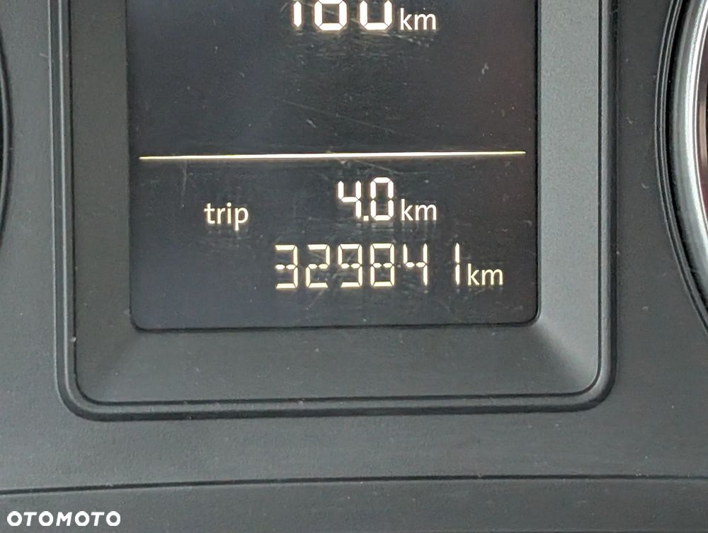 Volkswagen Golf Plus 2.0 TDI Comfortline - 21