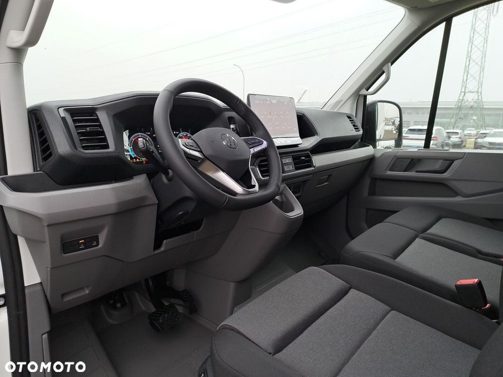 Volkswagen Crafter 35 Furgon z wysokim dachem silnik: 2,0 l EU6 SCR 177 KM, przedni 8-bieg.automatyczna, r.o : 4490 mm - 9
