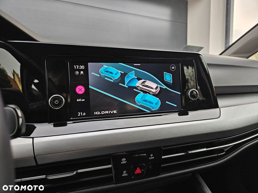 Volkswagen Golf 1.5 TSI EVO Life - 12