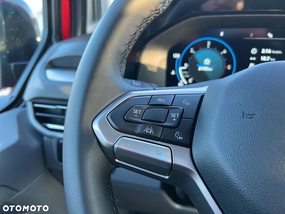 Volkswagen Caravelle - 20