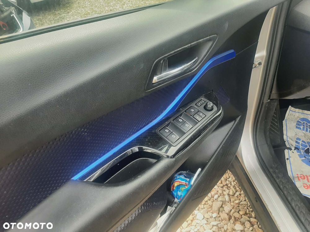 Toyota C-HR Business-Edition - 10