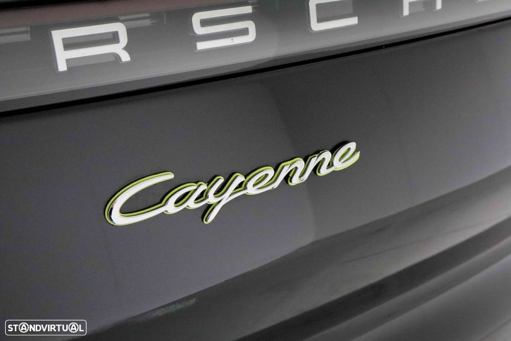 Porsche Cayenne Coupé E-Hybrid - 14