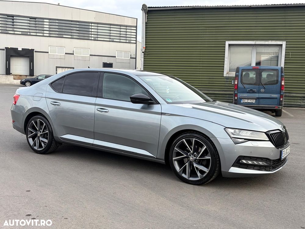 Skoda Superb 2.0 TDI DSG Sportline - 11
