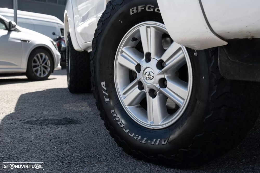 Toyota Hilux 2.5 D-4D 4WD CE AC - 6