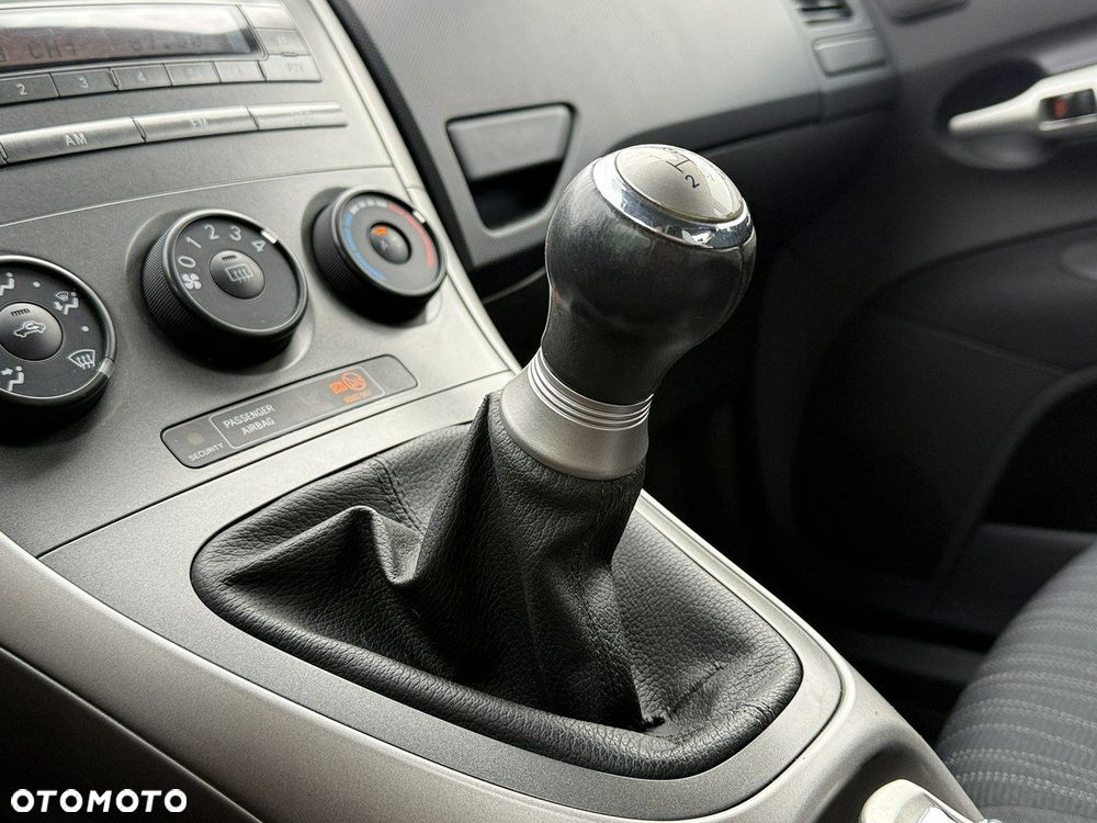 Toyota Auris 1.4 D-4D Premium - 7