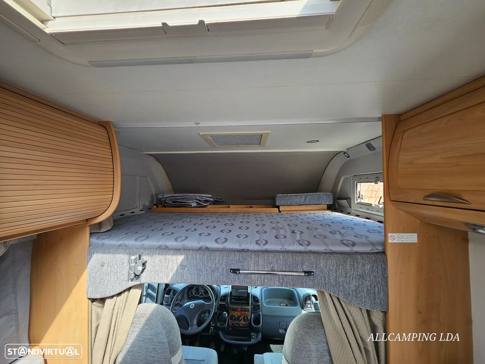 Burstner A-Modell A748-2 CAMA TRANSVERSAL - 40