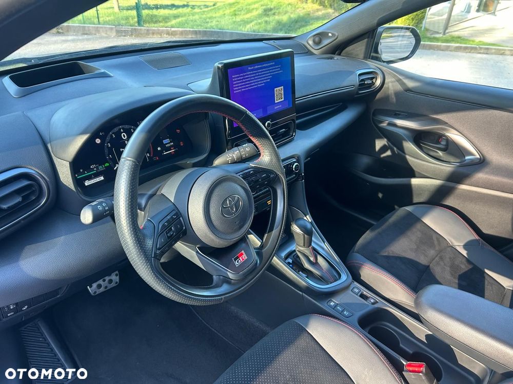Toyota Yaris 130 1.5 VVT-i GR SPORT - 19