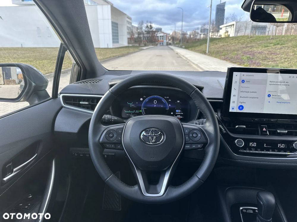 Toyota Corolla 1.8 Hybrid Comfort - 24