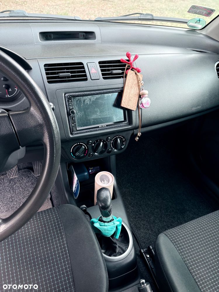 Suzuki Swift 1.3 Club - 20