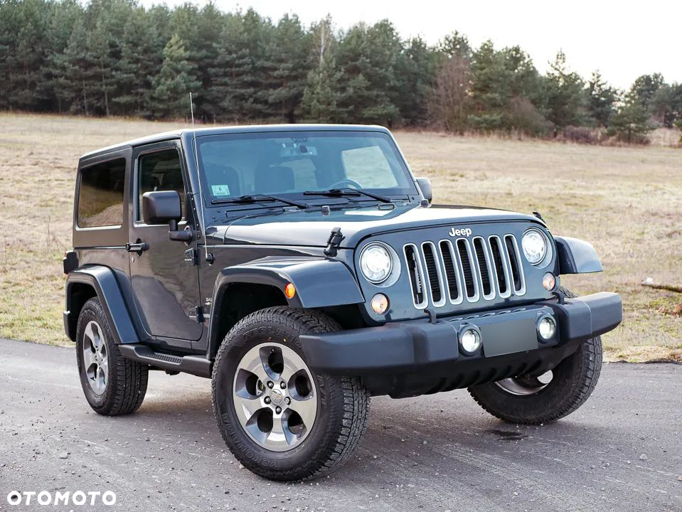 Jeep Wrangler - 12