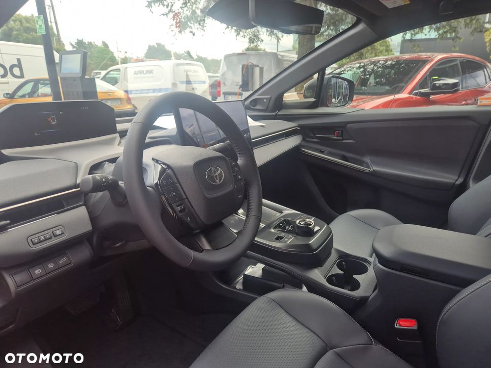 Toyota bZ4X 73.1kWh Executive - 8