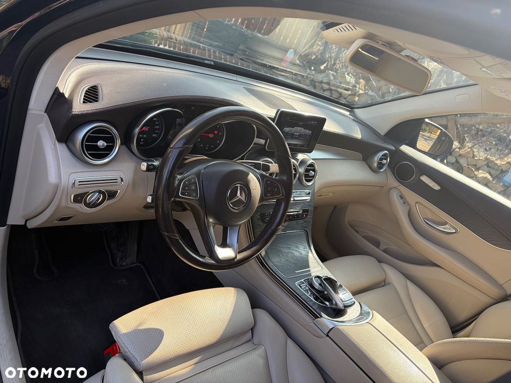 Mercedes-Benz GLC - 14