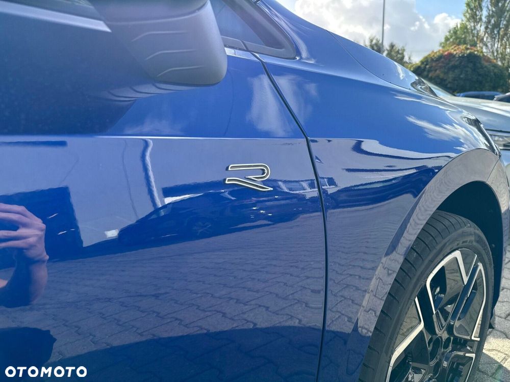 Volkswagen Golf 1.5 eTSI mHEV R-Line Plus DSG - 24