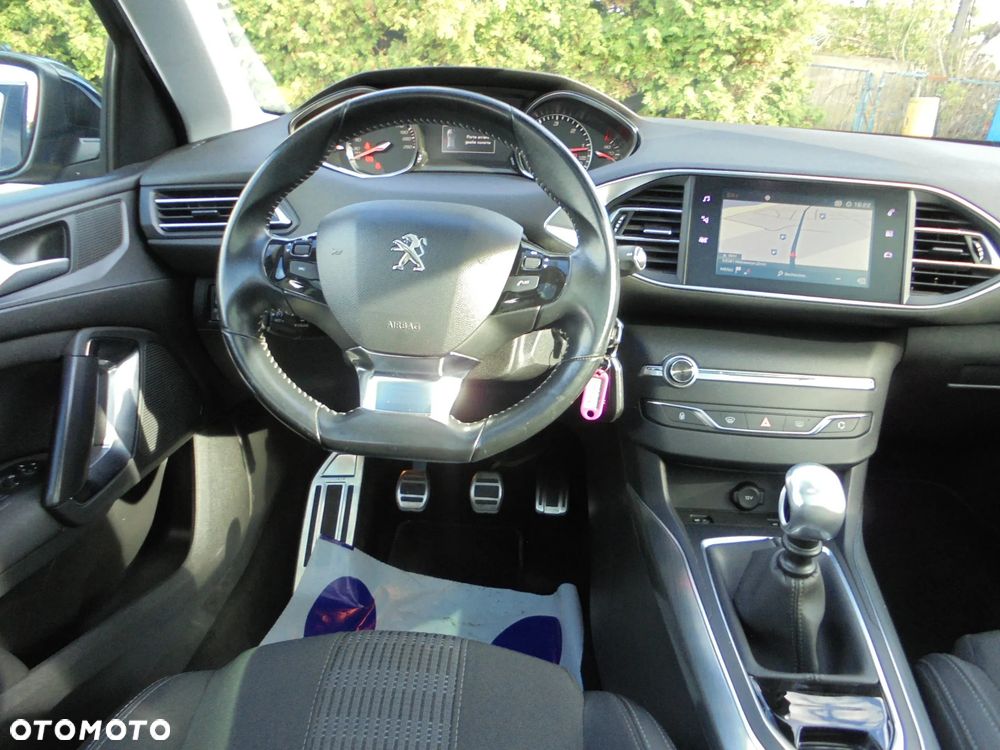 Peugeot 308 BlueHDi 130 Stop & Start Active Business-Paket - 13