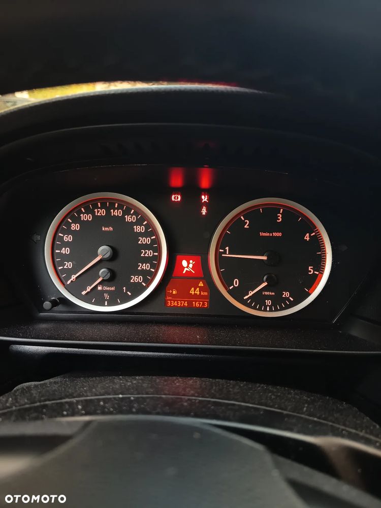 BMW Seria 5 520d - 13