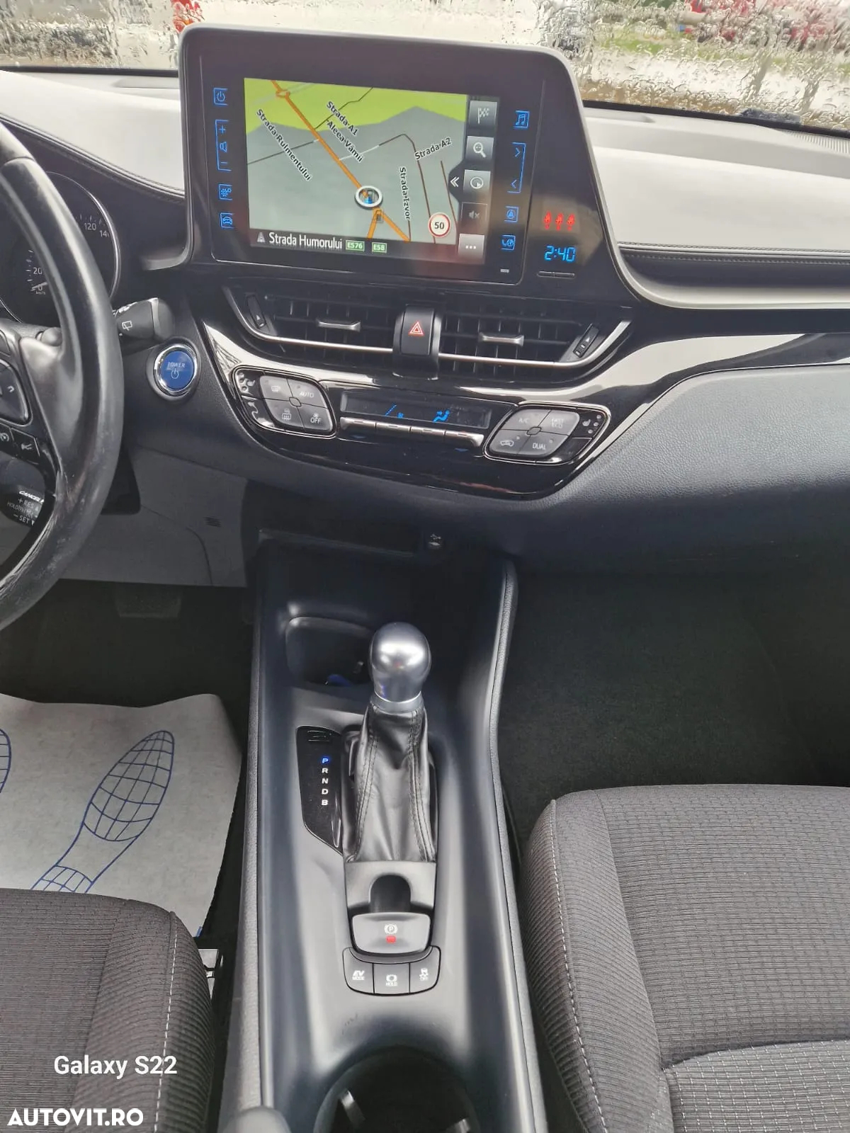 Toyota C-HR 1.8 HSD 4x2 CVT C-enter - 18
