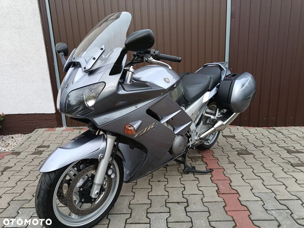 Yamaha FJR - 17