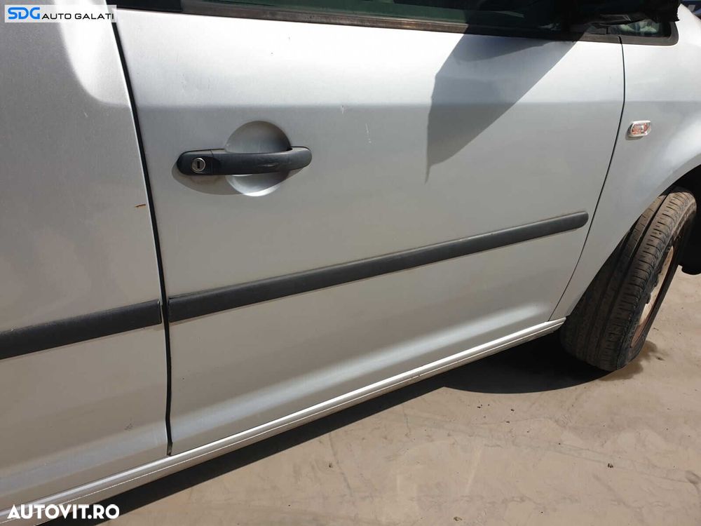 Usa Usi Portiera Portiere Dreapta Fata Dezechipata Volkswagen Caddy 2004 - 2010 Culoare LA7W (zgarieturi) [C4851] - 2