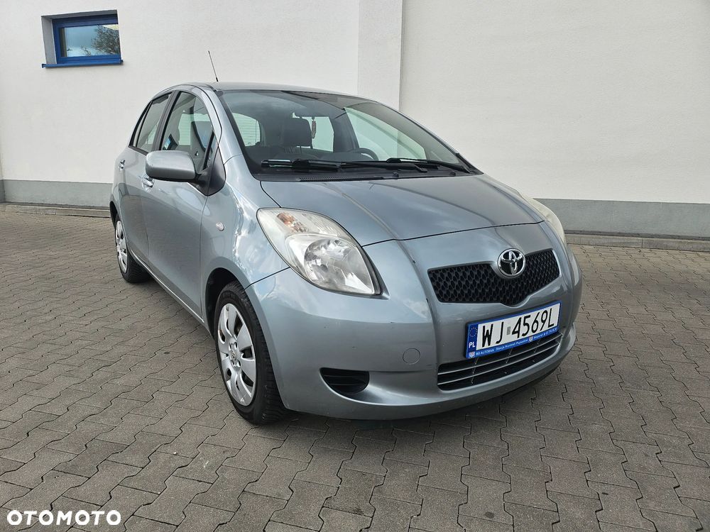 Toyota Yaris 1.3 Luna - 1