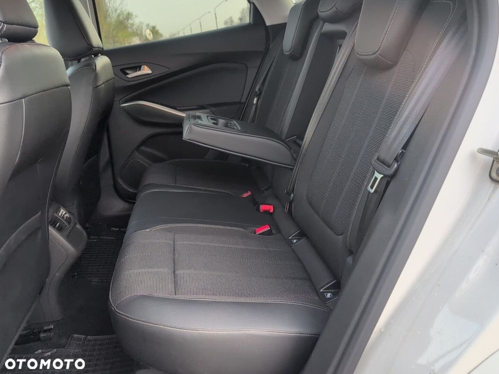 Opel Grandland 1.2 T Business Elegance S&S - 15