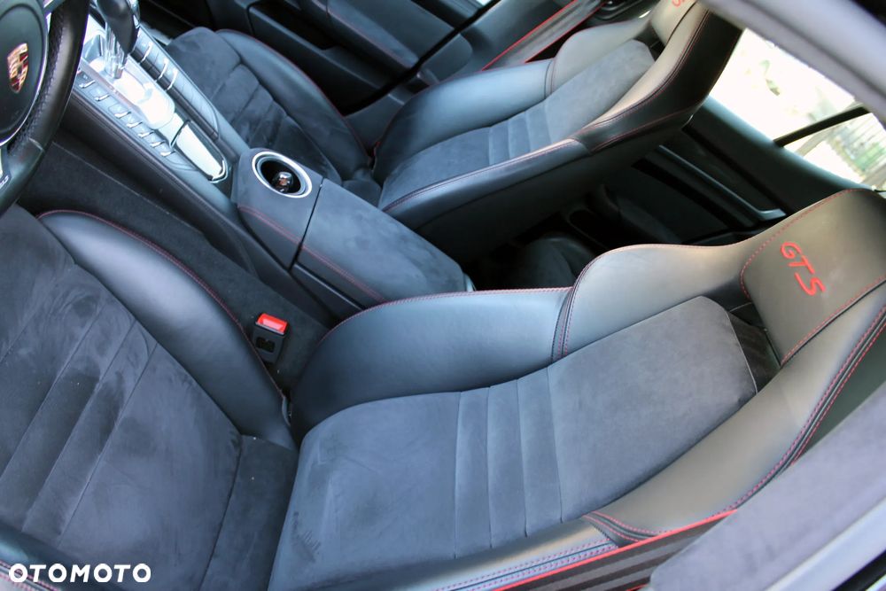 Porsche Panamera GTS - 11