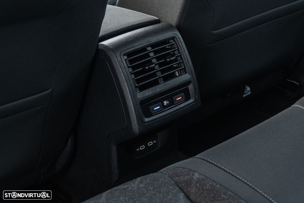 VW Golf 2.0 TDI Life - 20