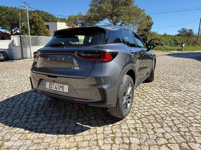 Lexus LBX Standard - 19