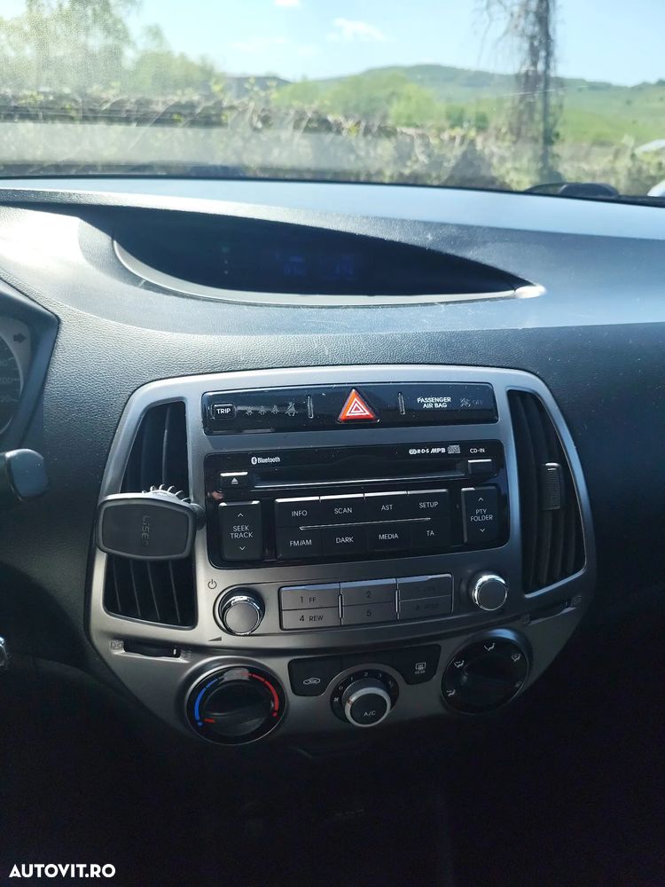 Hyundai i20 1.2 Comfort - 10