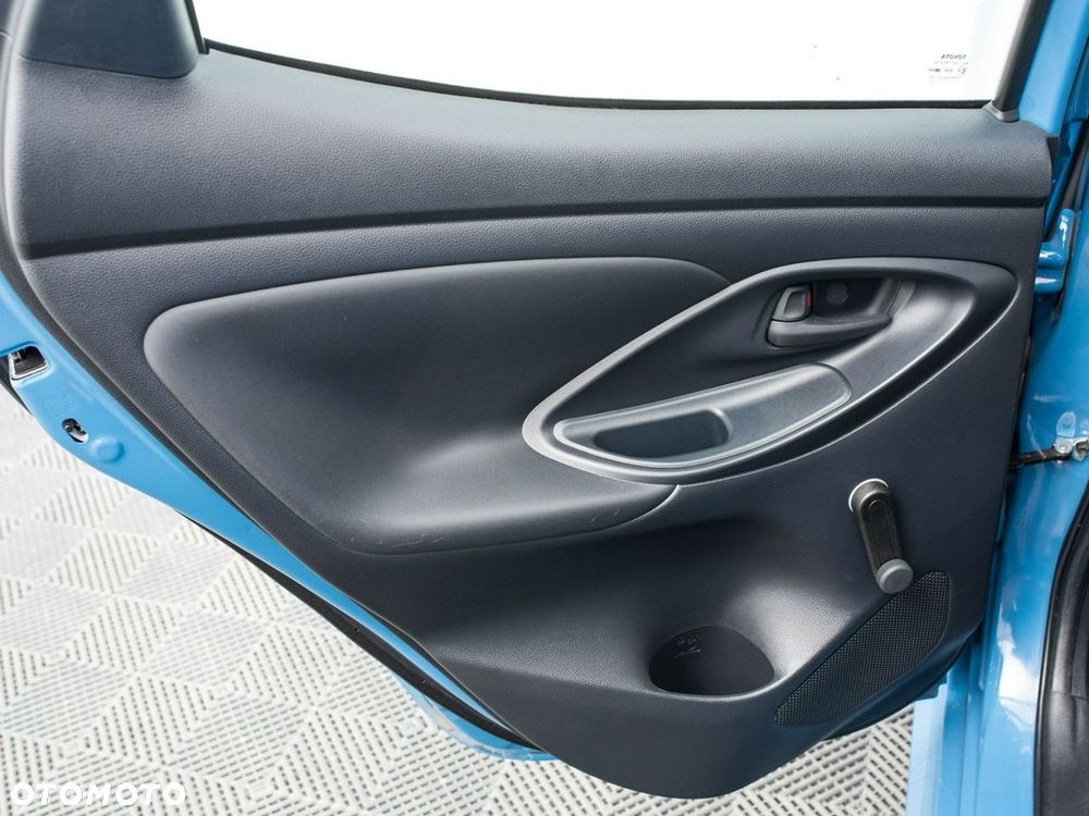 Toyota Yaris 1.5 Comfort - 21