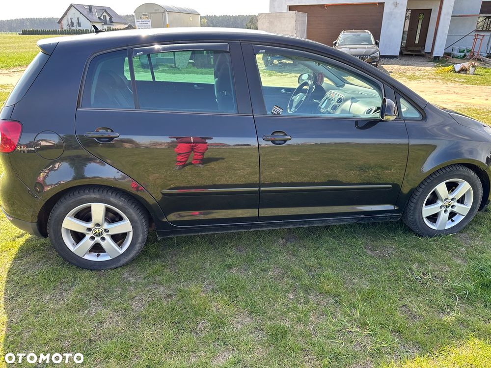 Volkswagen Golf Plus 2.0 FSI Comfortline - 6