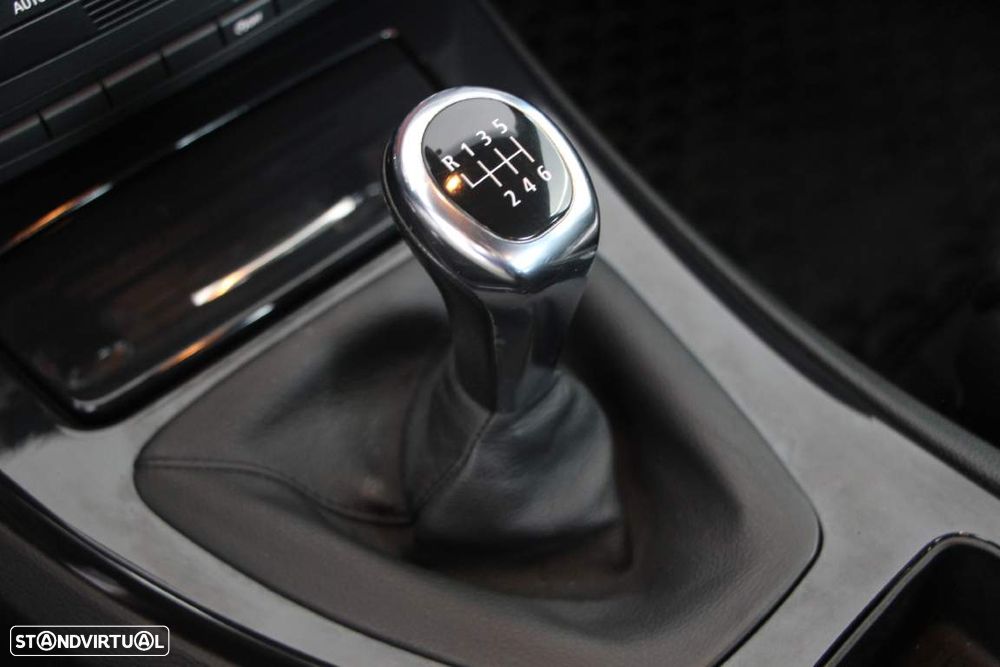 BMW 320 d Coupe - 13