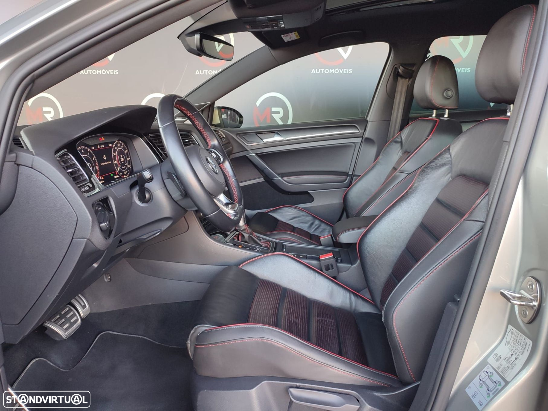 VW Golf 2.0 TSI GTI DSG Performance - 25