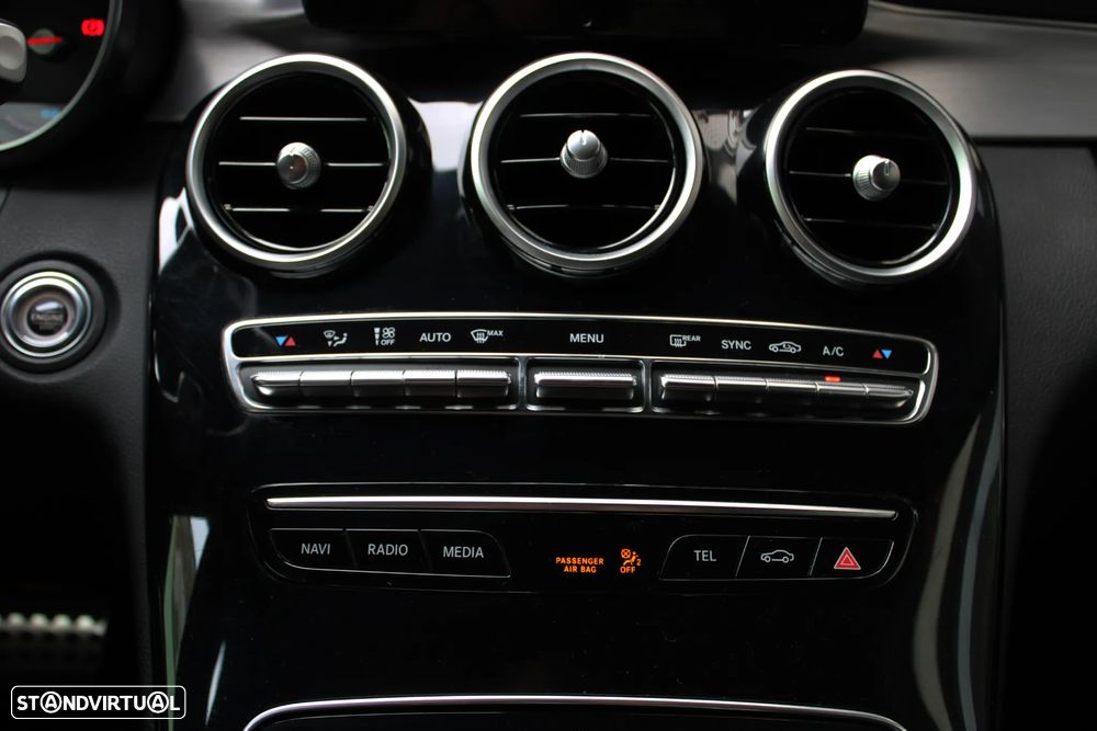 Mercedes-Benz C 300 AMG Line - 41