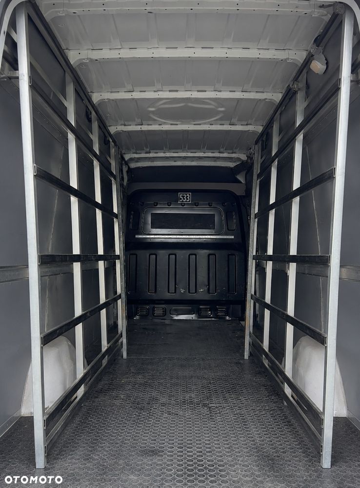 Hyundai H350 - 9