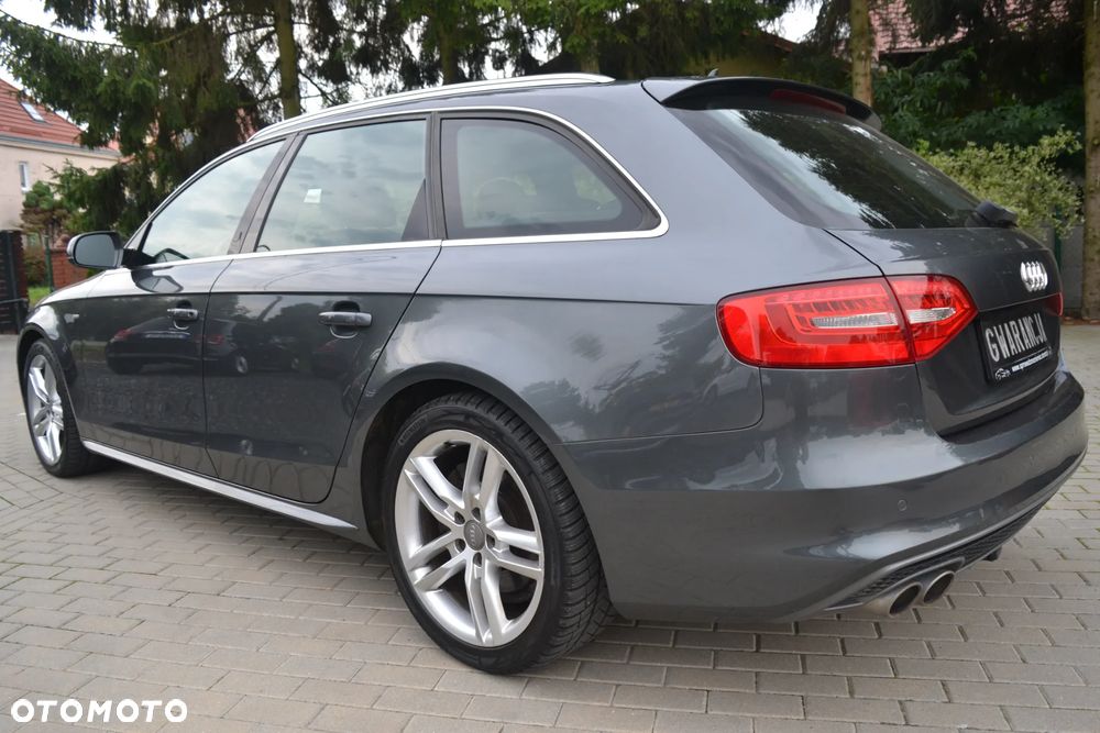Audi A4 Avant - 10