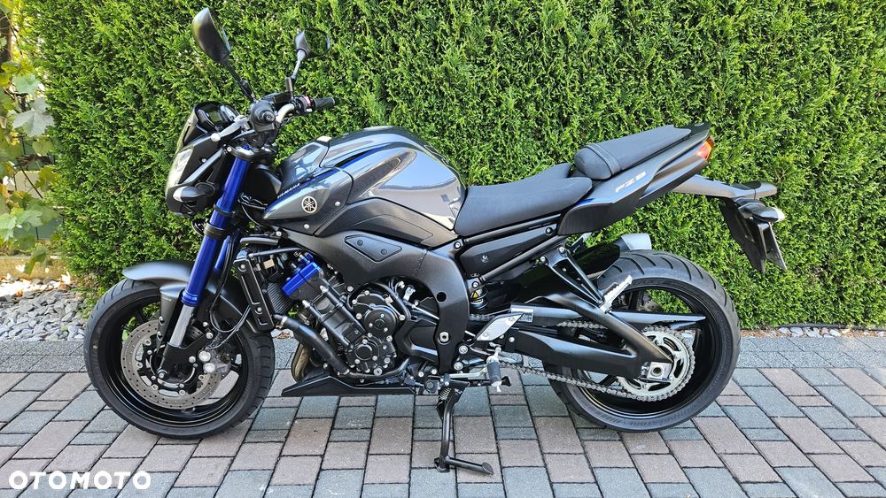 Yamaha FZ8 - 2