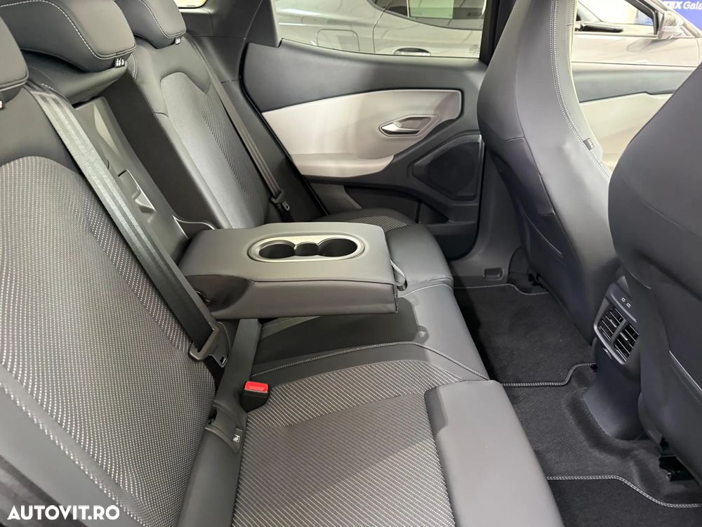 Ford Explorer RWD 77 kWh Extended Range Premium - 6