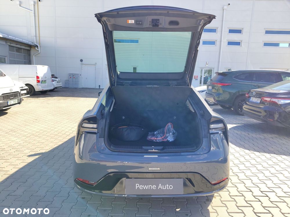 Toyota Prius - 13